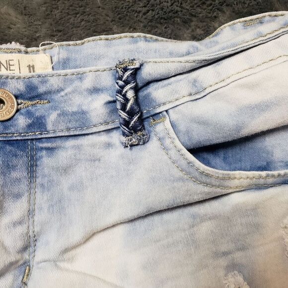 Ardene Jean Shorts Size 11 - Picture 3 of 12